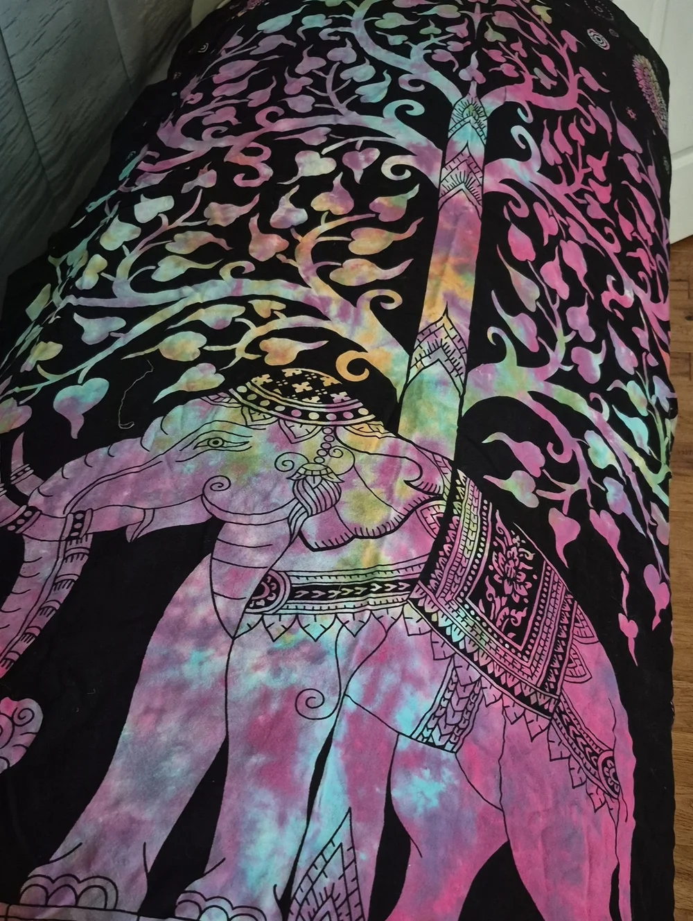 Home Wall Decor Elephant Tapestry in Black and Tie-Dye Pink